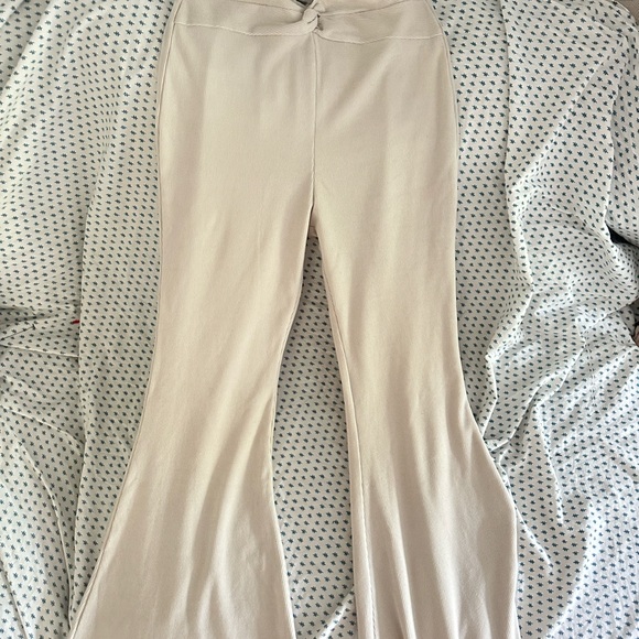 Princess Polly pants - Picture 2 of 3